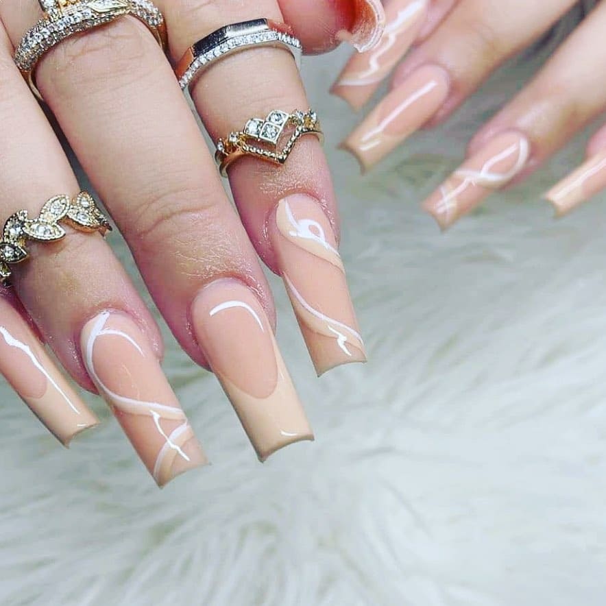 Coffin Nails Long Nude Look