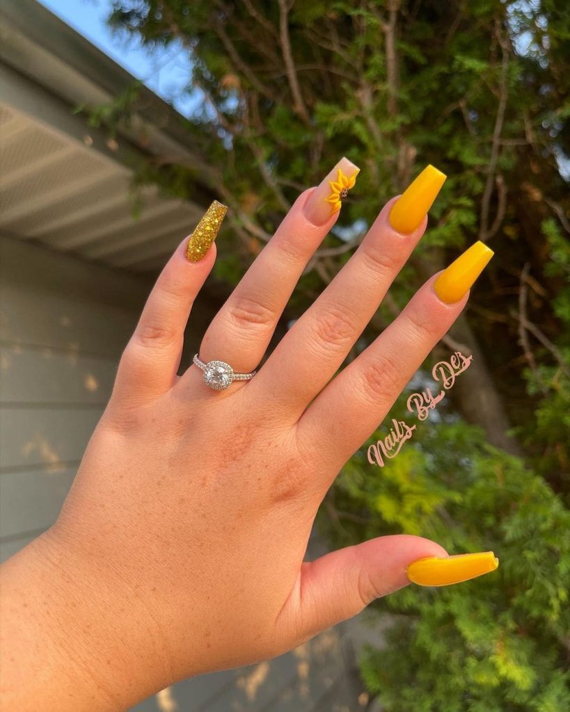 Nude Yellow Sunflower Nails