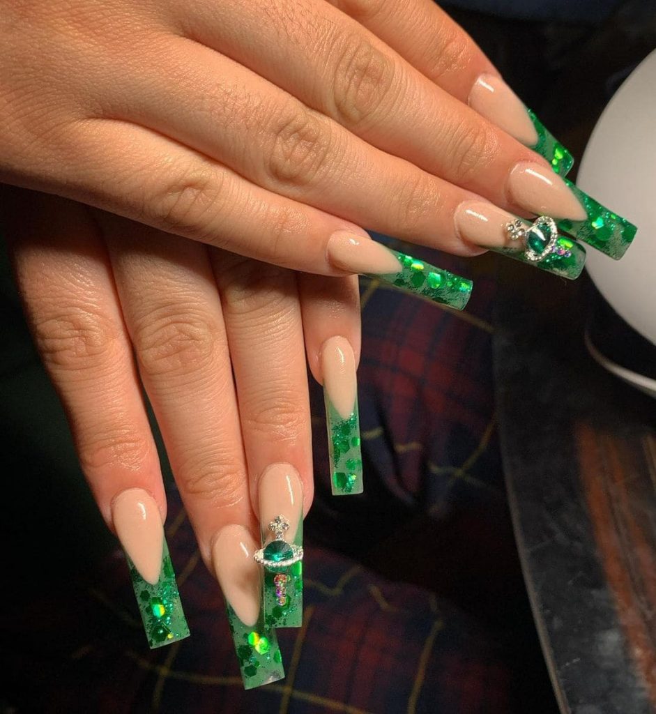 Different Green Nail Shade Patterns