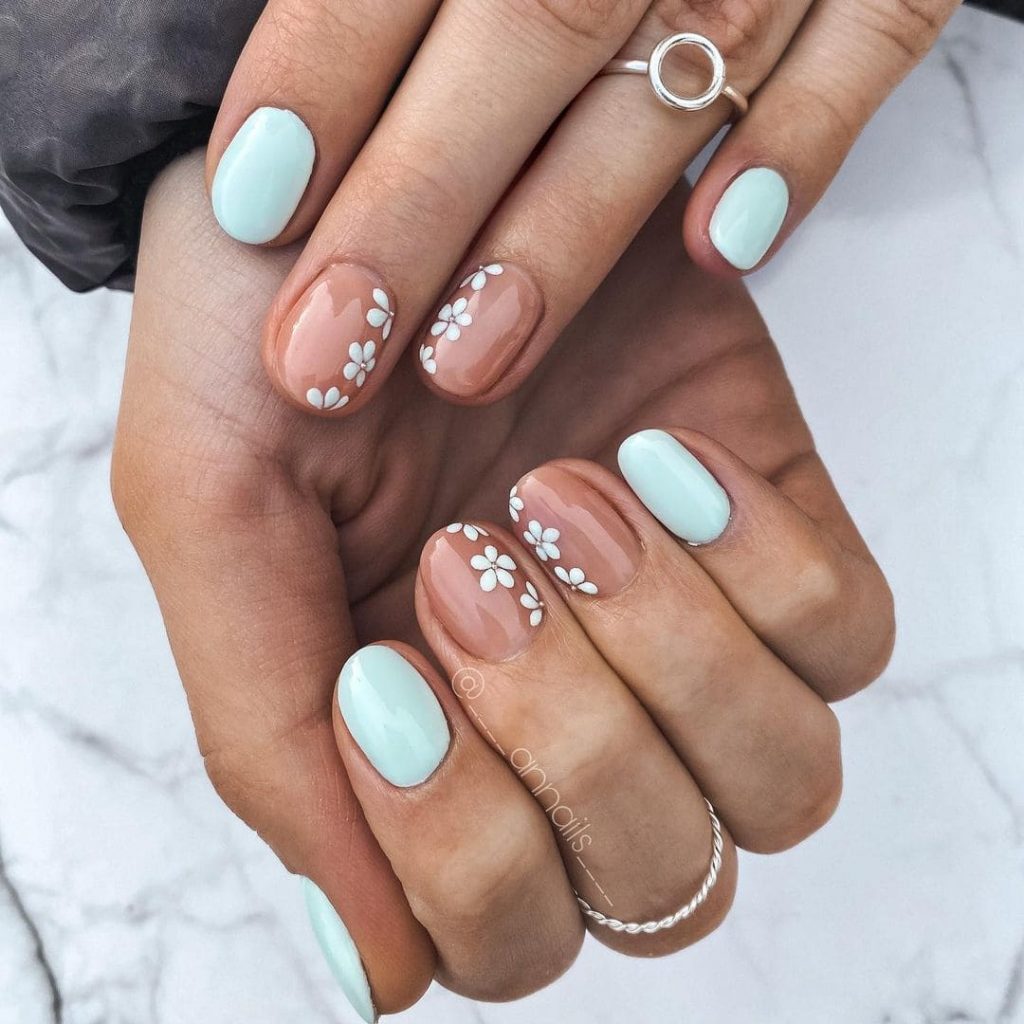 peppermint daisy spring nails design