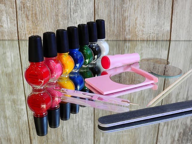 nail